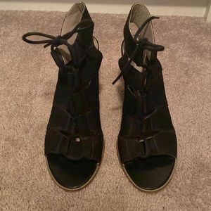 Hinge 'Drea' Peep Toe Leather Sandal Size 9